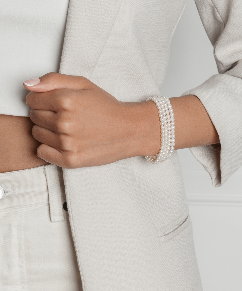 Pearl bracelet with silver