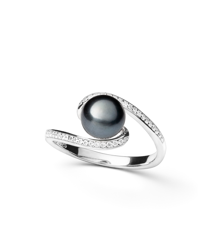 Sterling silver ring with pearl and zircons