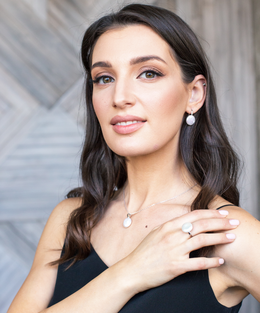 Серебряное кольцо с жемчугом