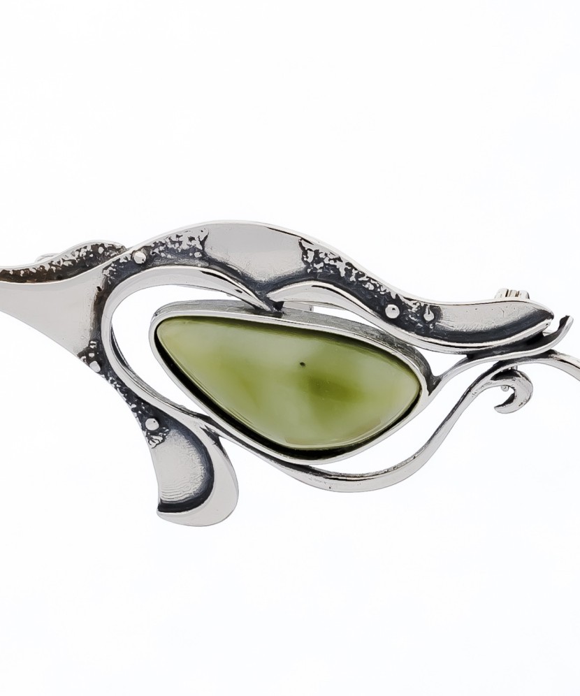 Sterling silver  brooch with a jade
