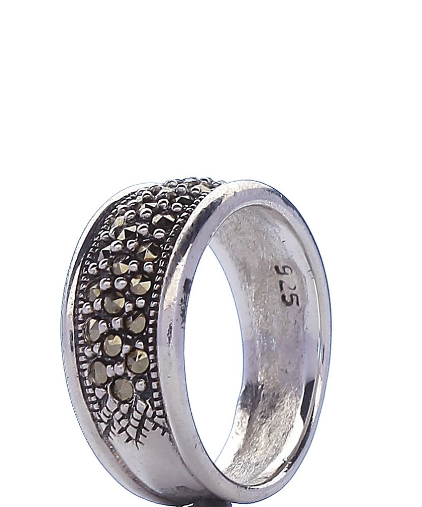 Sterling silver ring with marcasite