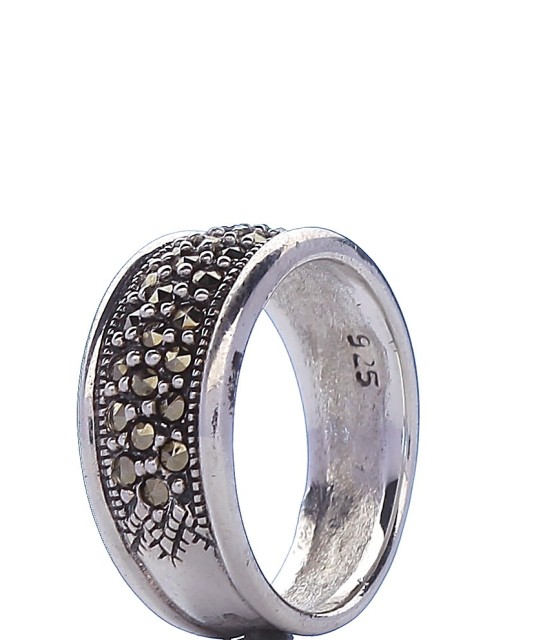 Sterling silver ring with marcasite