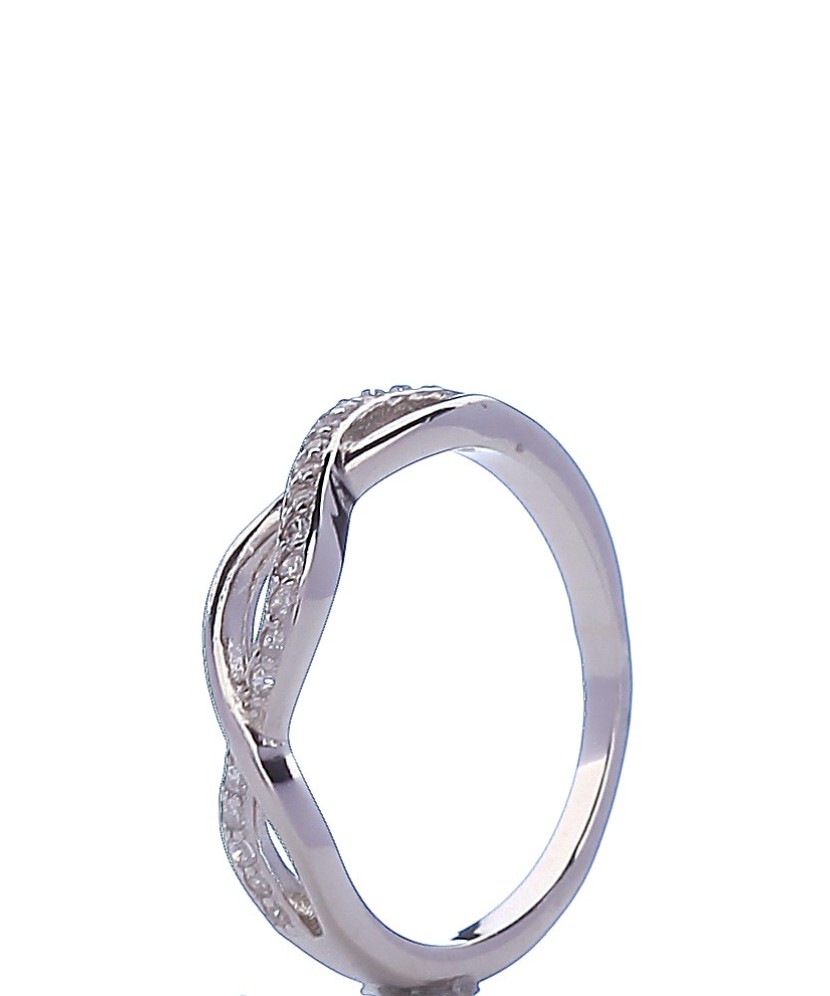 Sterling silver ring with zircons