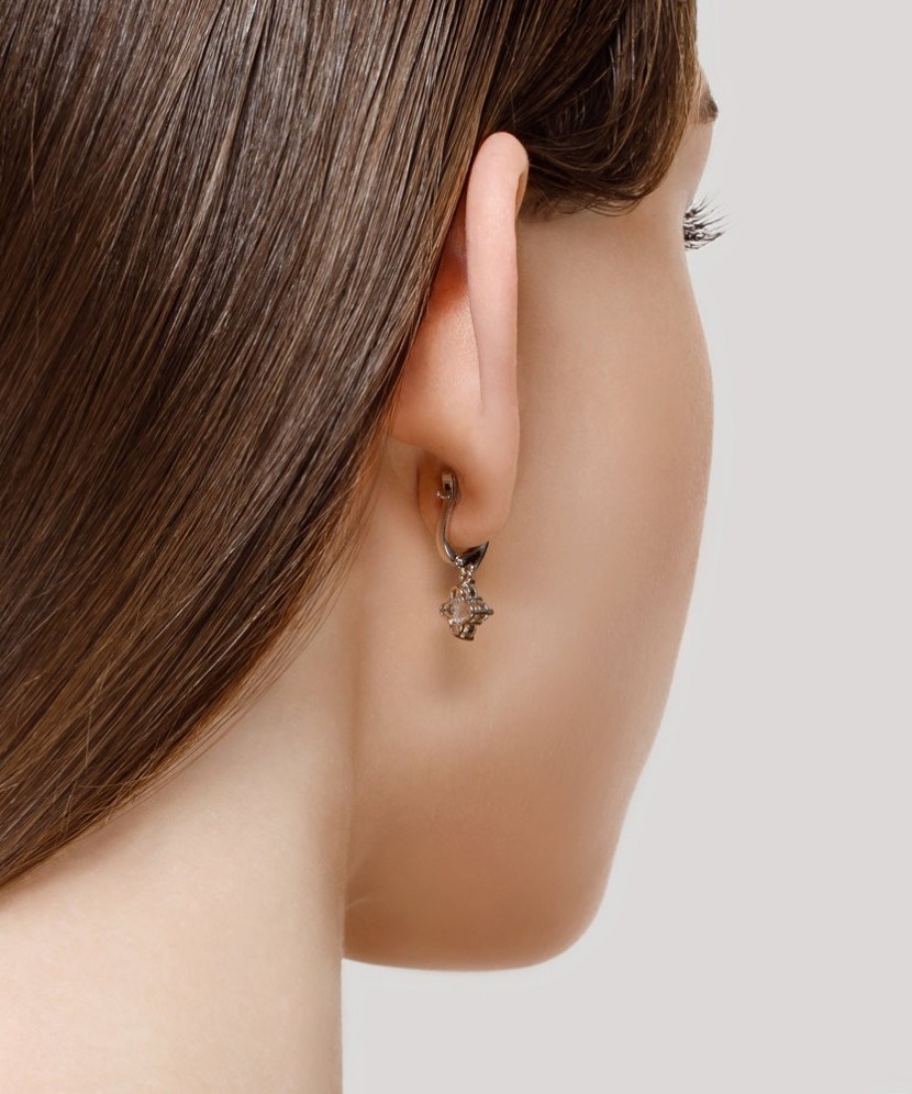 Серьги из серебра с цирконами