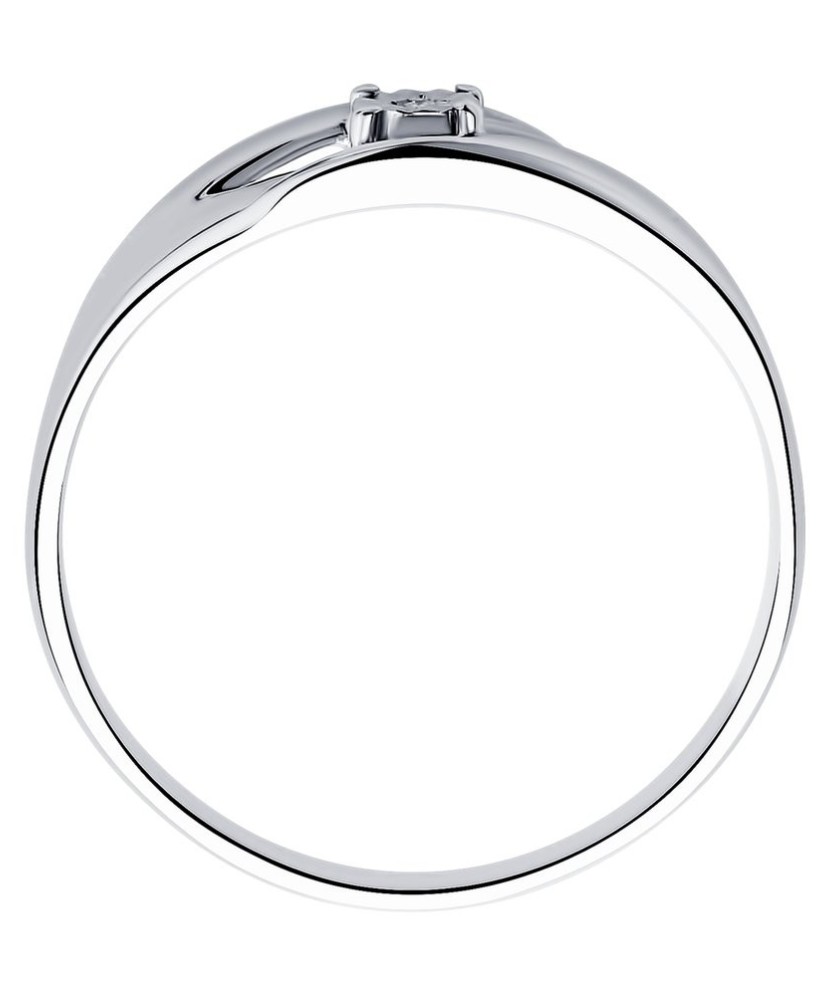 Sterling silver ring with diamond