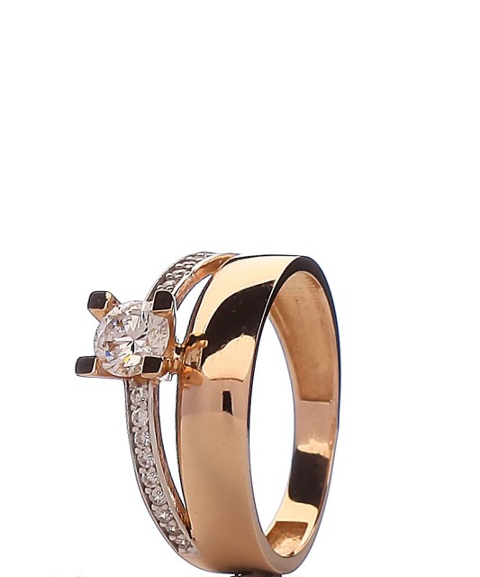 Gold ring with zircons