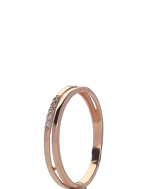 Gold ring with zircons