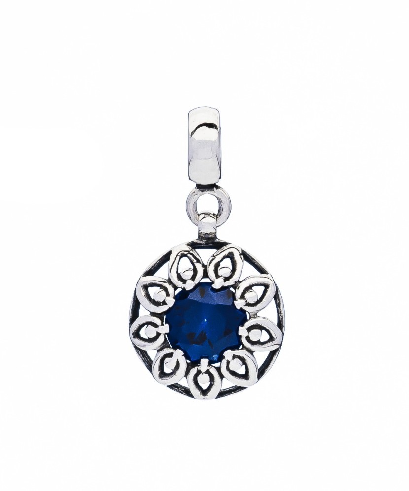 Sterling silver pendant with zirconium