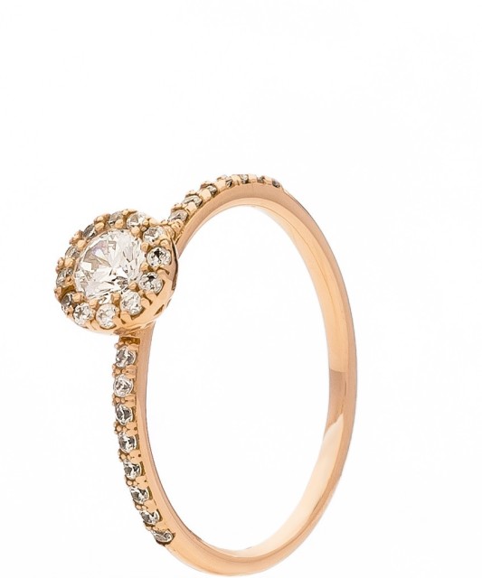 Gold ring with zircons