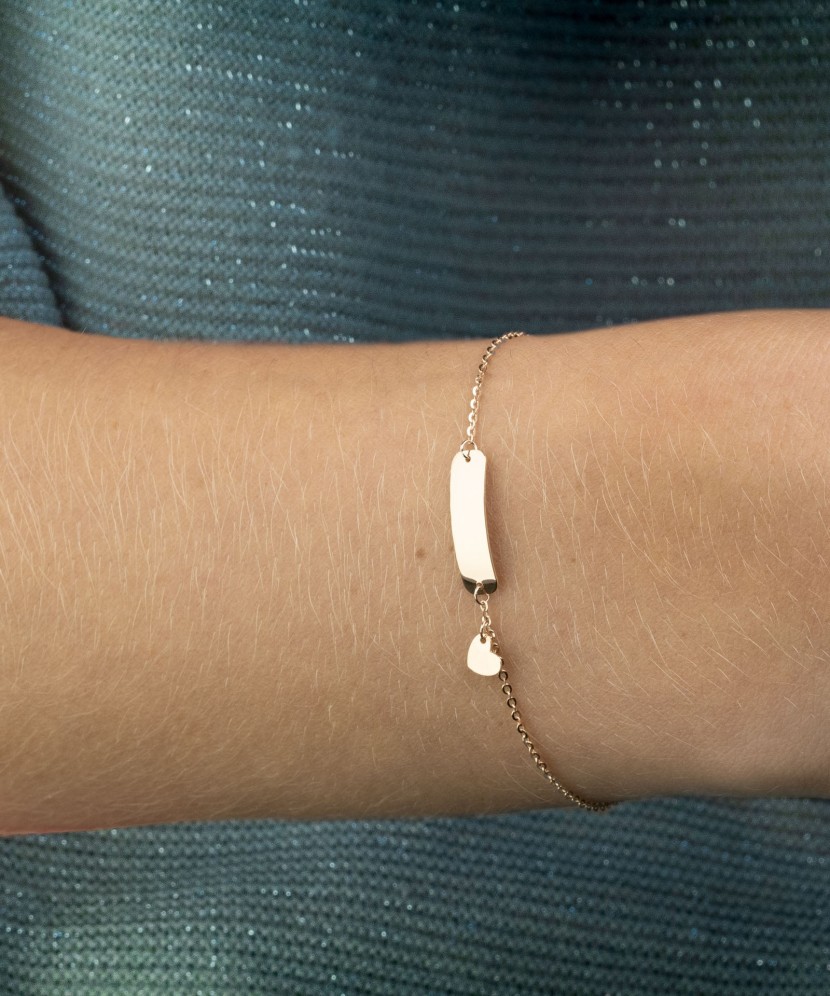 Children's gold bracelet with plate "Heart"