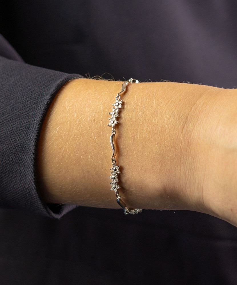 Sterling Silver bracelet with zircons