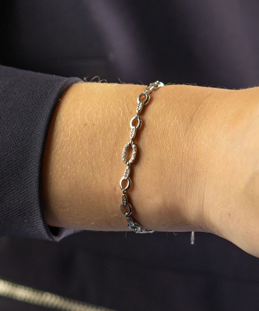 Sterling Silver bracelet with zircons