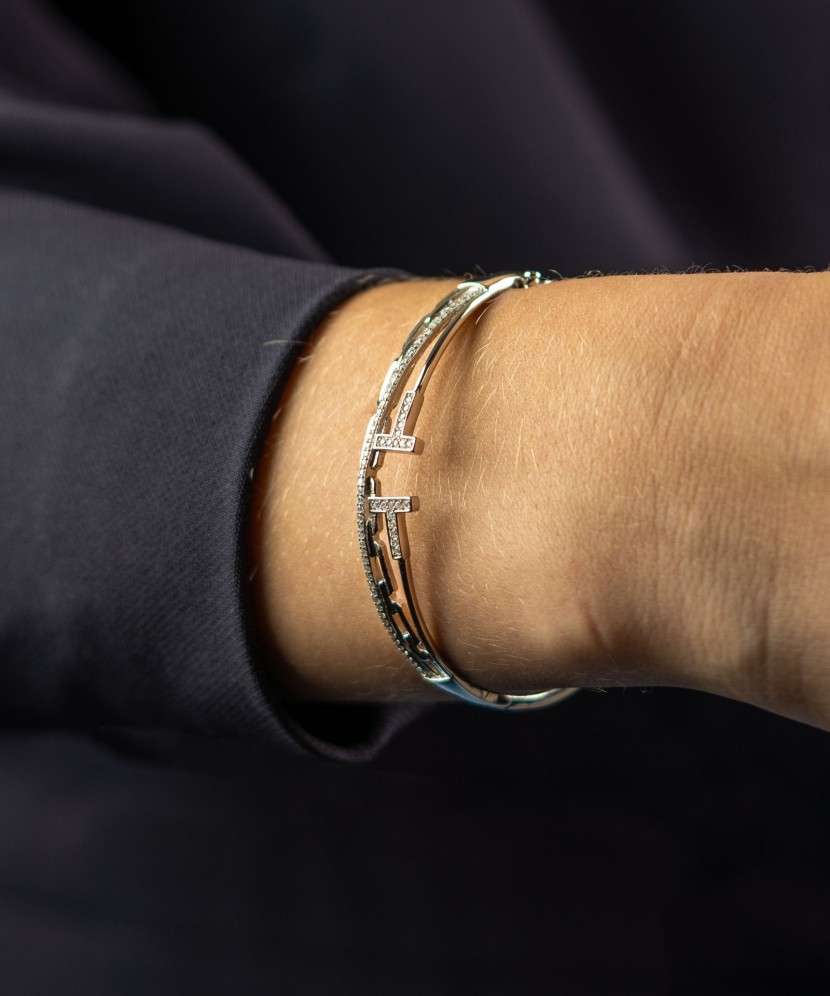 Sterling silver hard bracelet with zircons Sterling silver hard bracelet with zircons