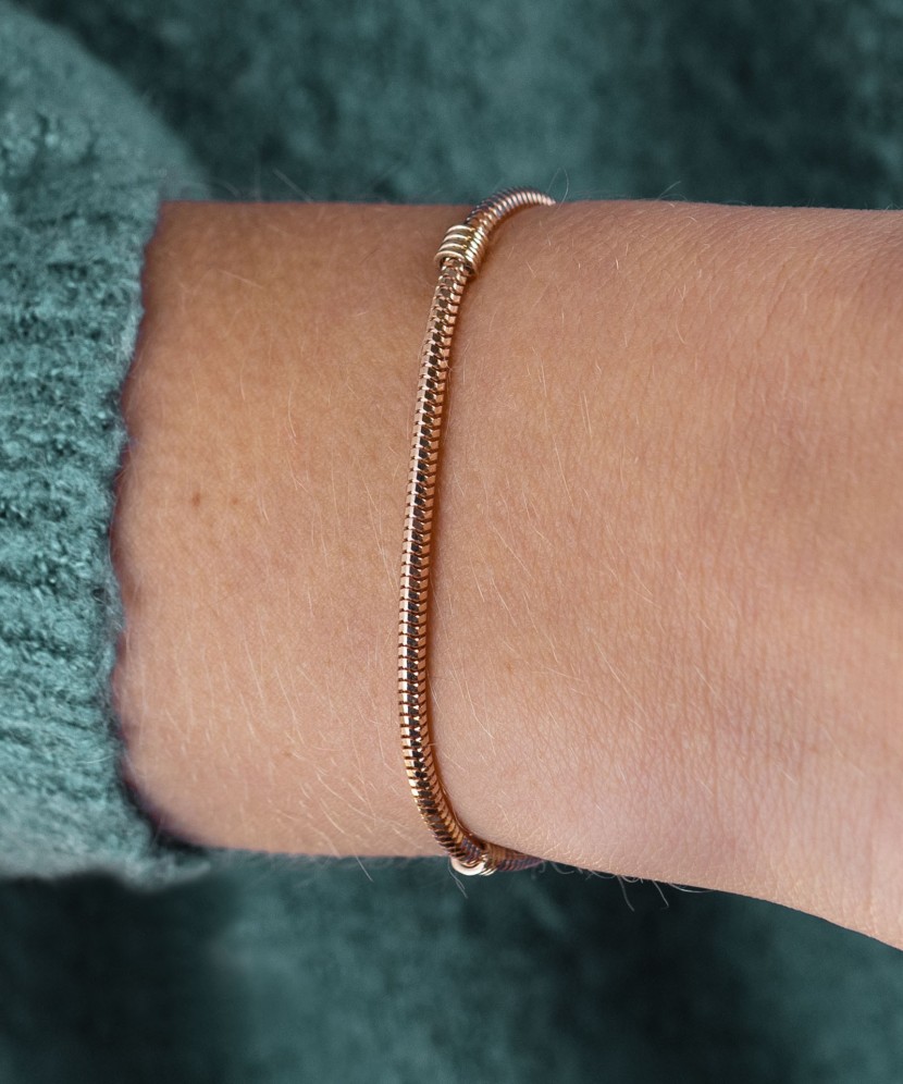 Gold bracelet Gold bracelet