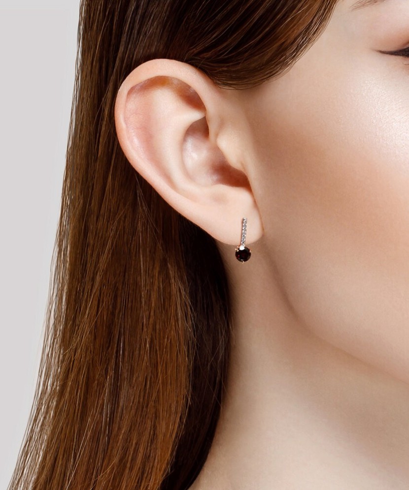 Auksiniai auskarai su granatais ir cirkoniais Auksiniai auskarai su granatais ir cirkoniais