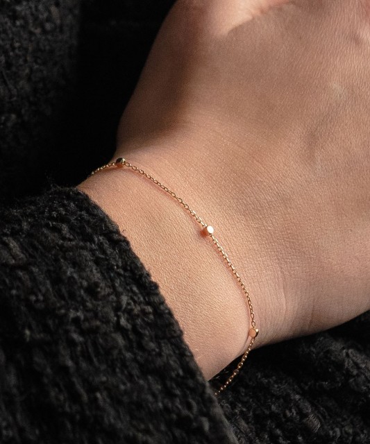 Gold bracelet