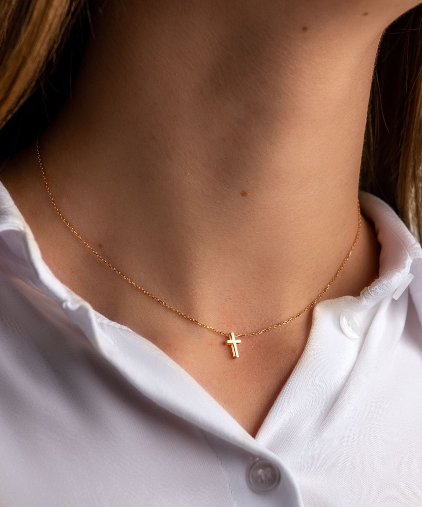 Gold chain with pendant "cross"