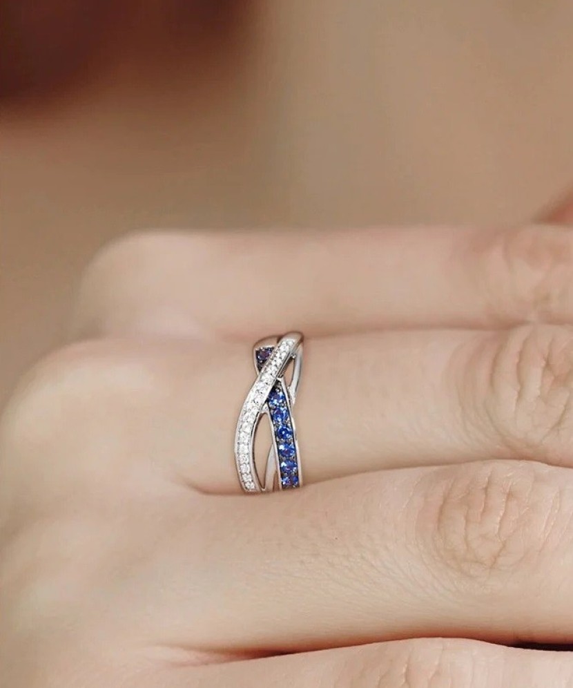 Sterling silver ring with zircons Sterling silver ring with zircons