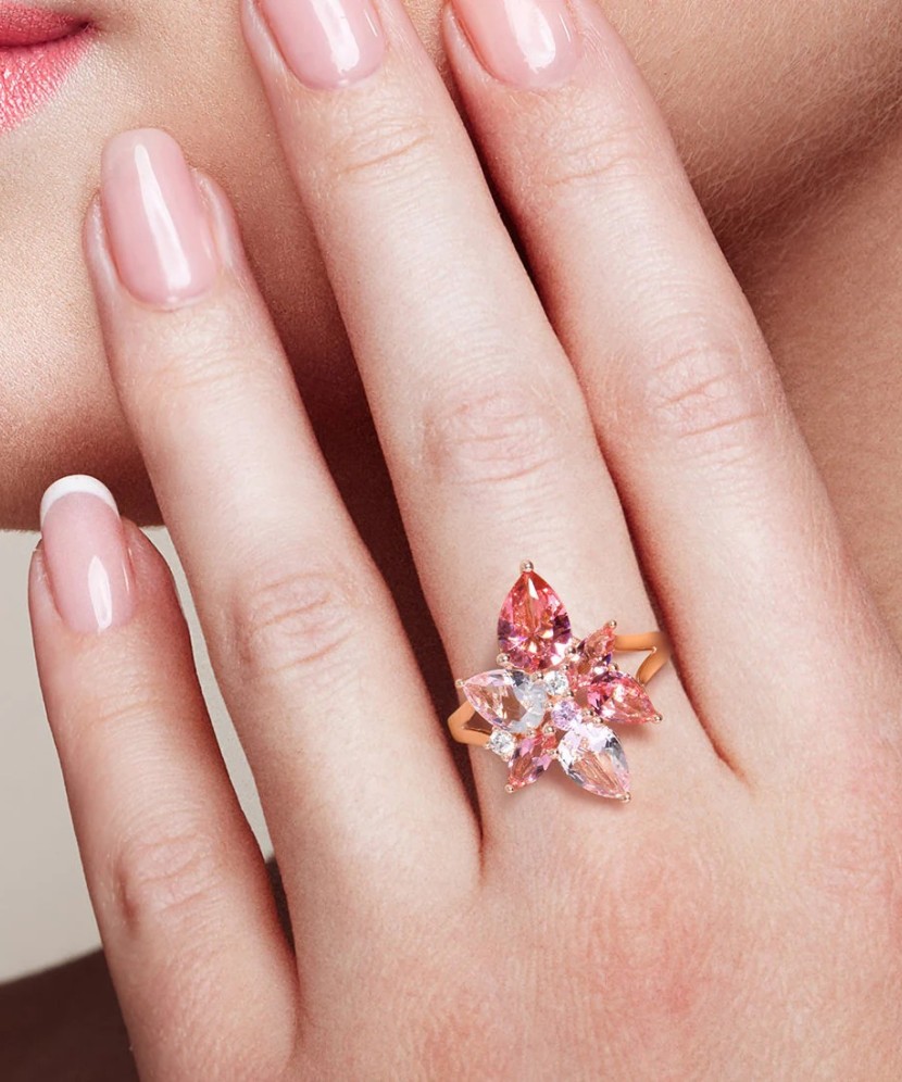 Кольцо из золочёного серебра с фианитами