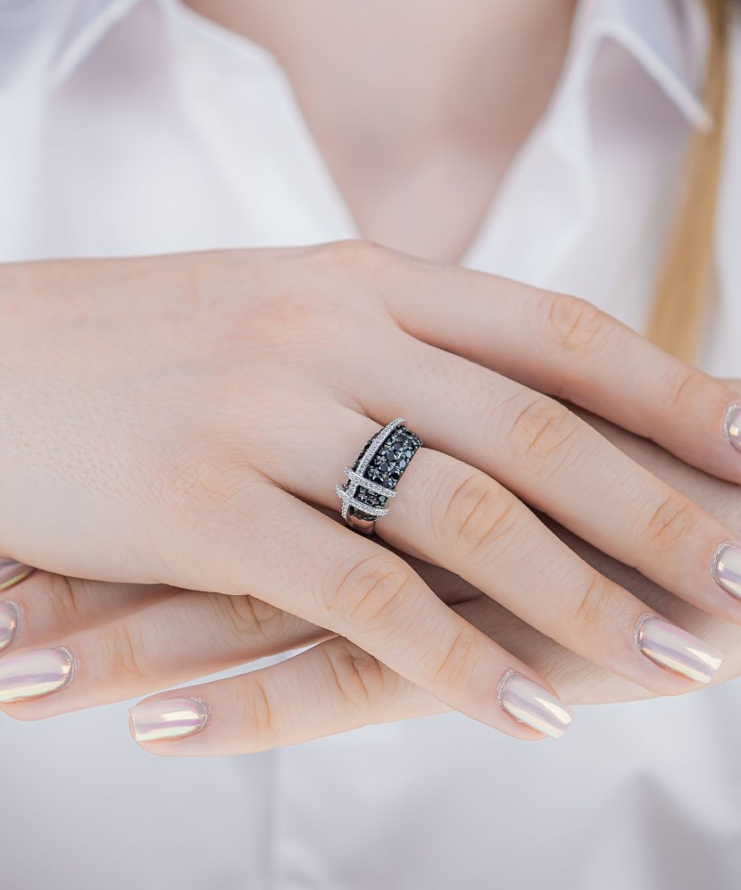 Sterling silver ring with zircons and spinels