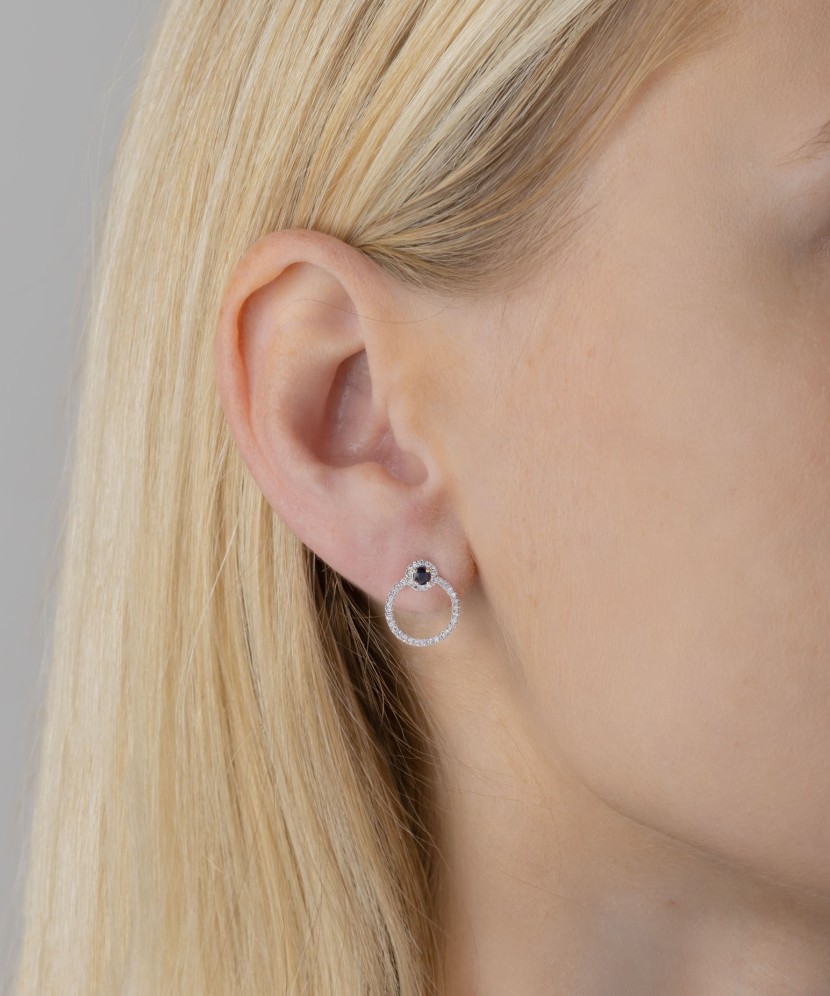 Gold earrings with diamonds and sapphire