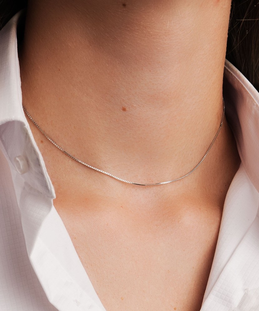 Sterling silver chain plated with rhodium"Box" 0.8mm