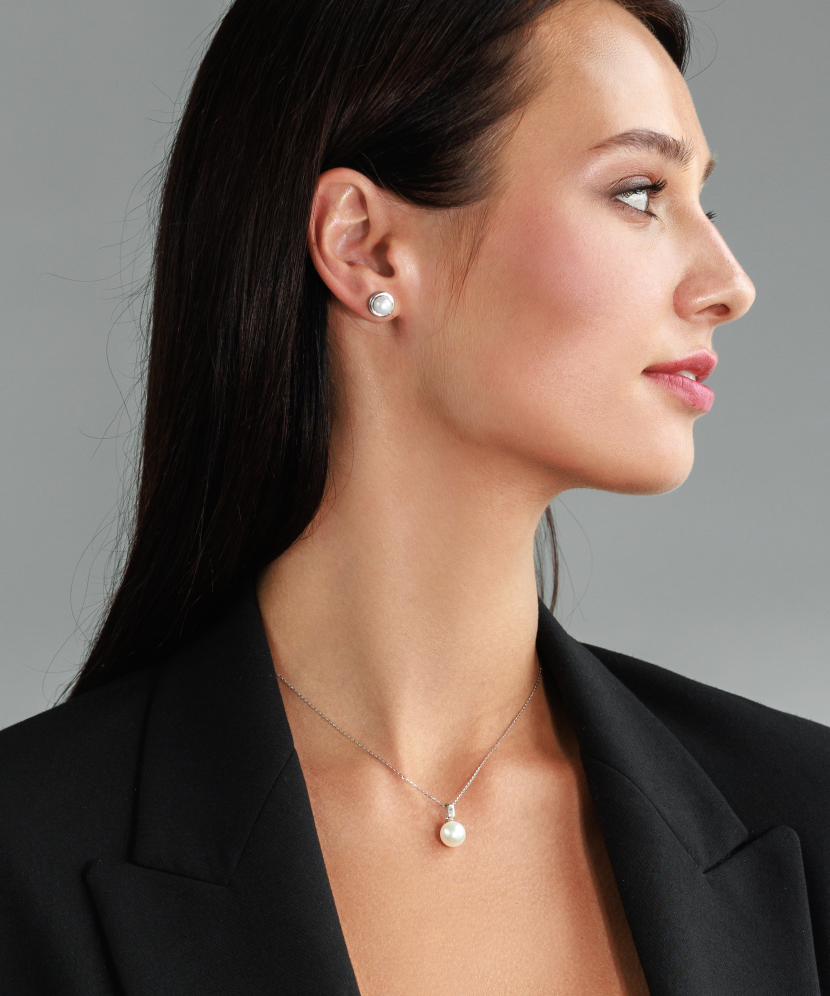 Sterling silver earrings with pearls Sterling silver earrings with pearls