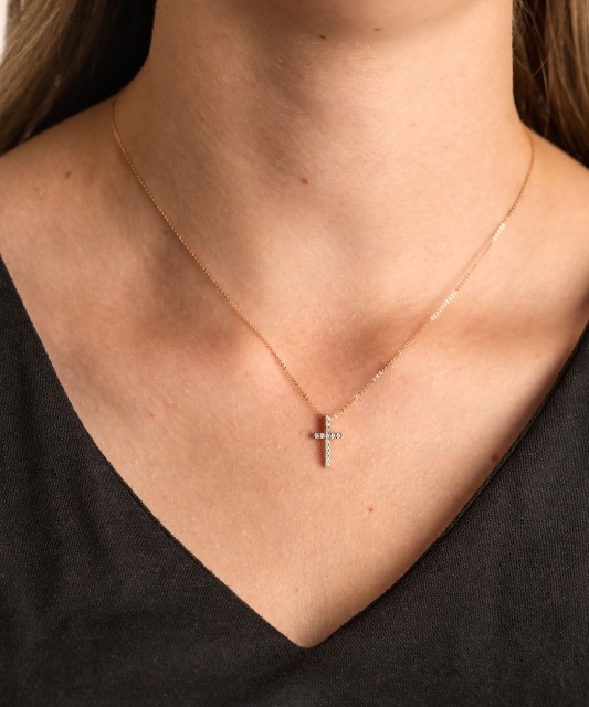 Gold chain with diamond pendant "Cross"