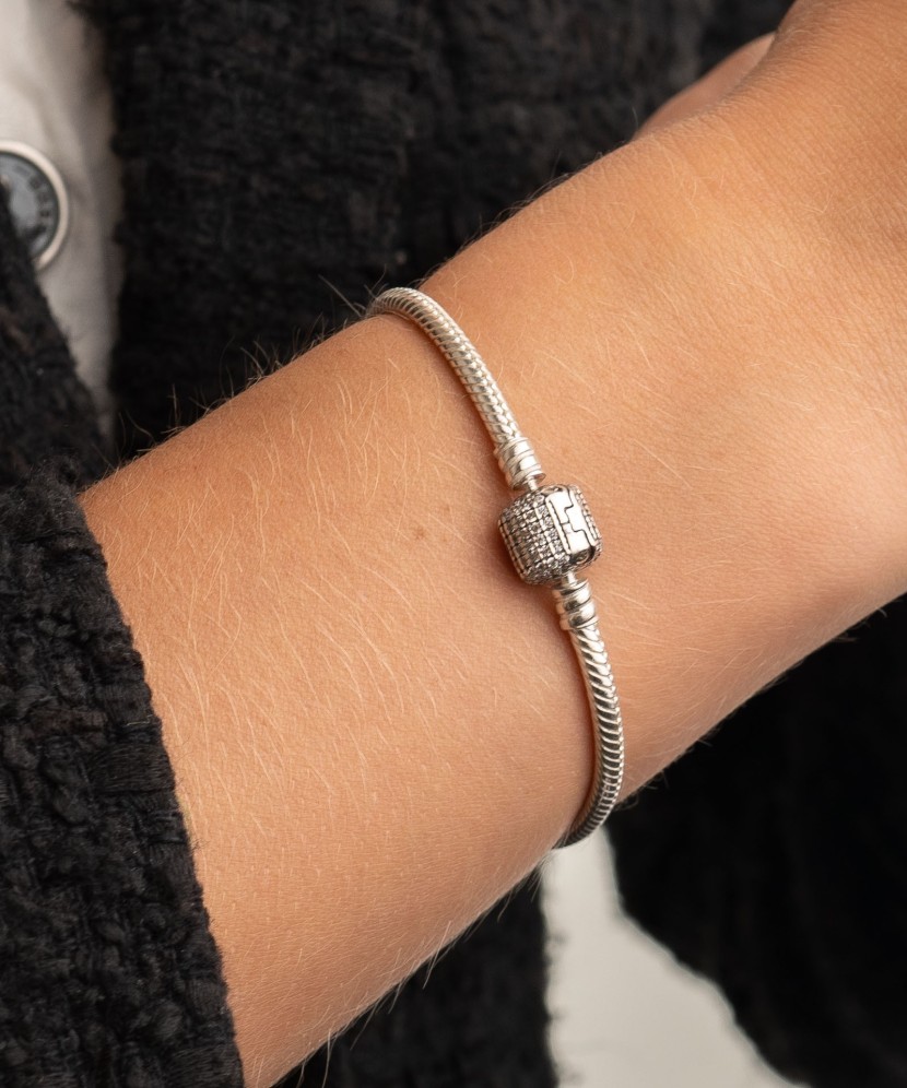 Sterling Silver bracelet with zircons