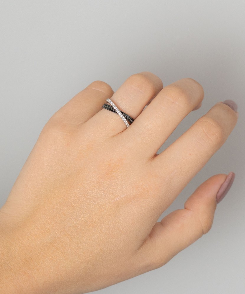 Sterling silver ring with zircons and spinels