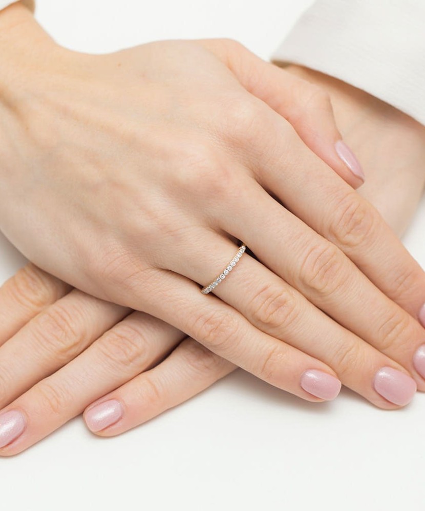 Золотое кольцо с алмазами Золотое кольцо с алмазами