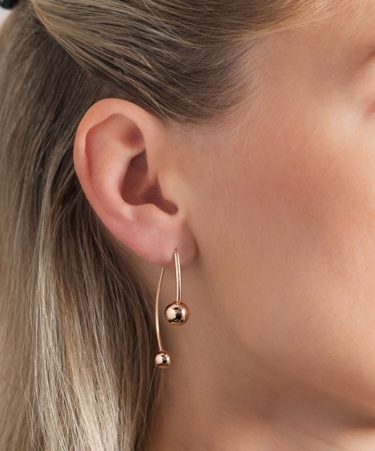 Gold earrings
