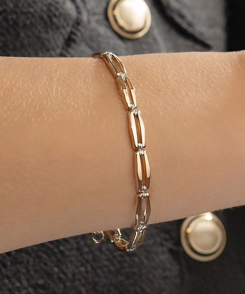Gold bracelet