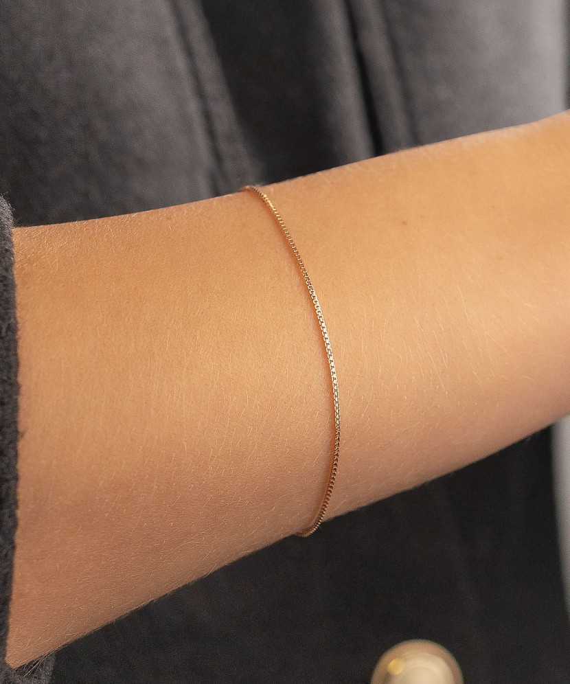 Золотой браслет