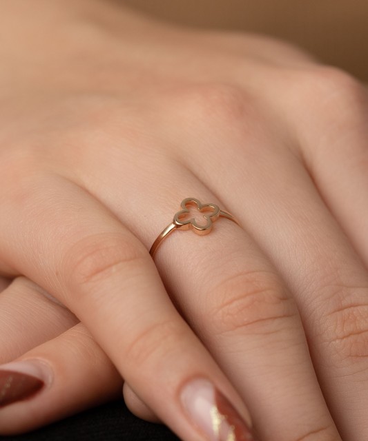 Gold ring