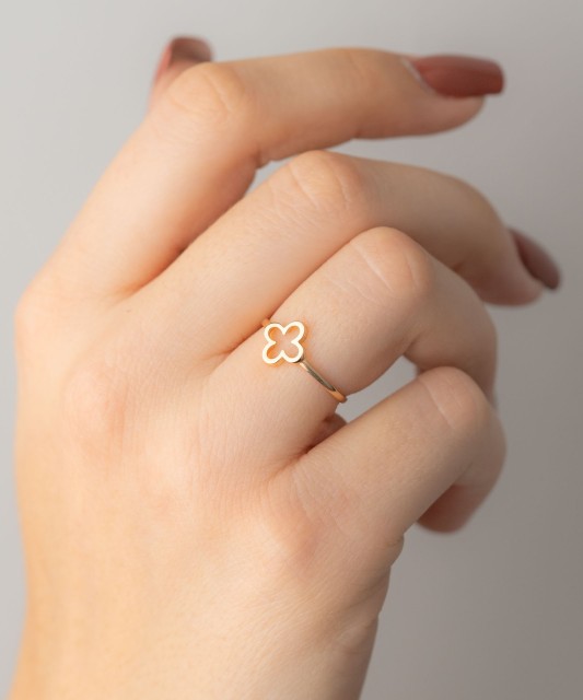 Gold ring