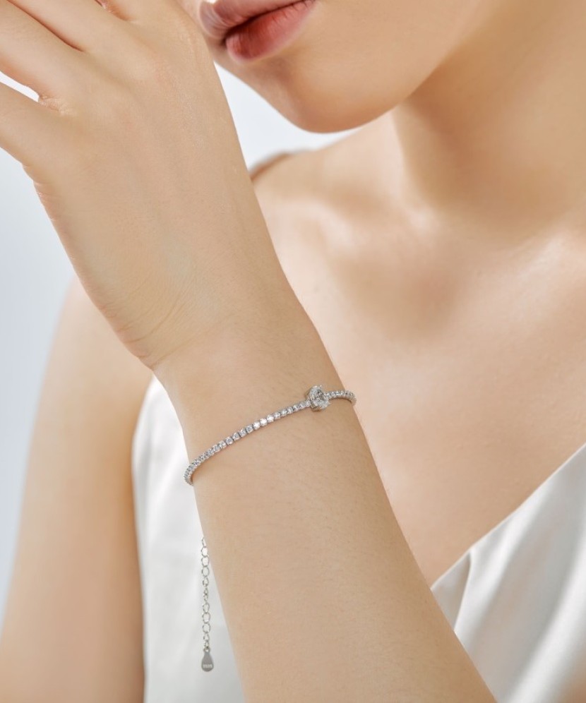 Серебряный браслет с цирконами