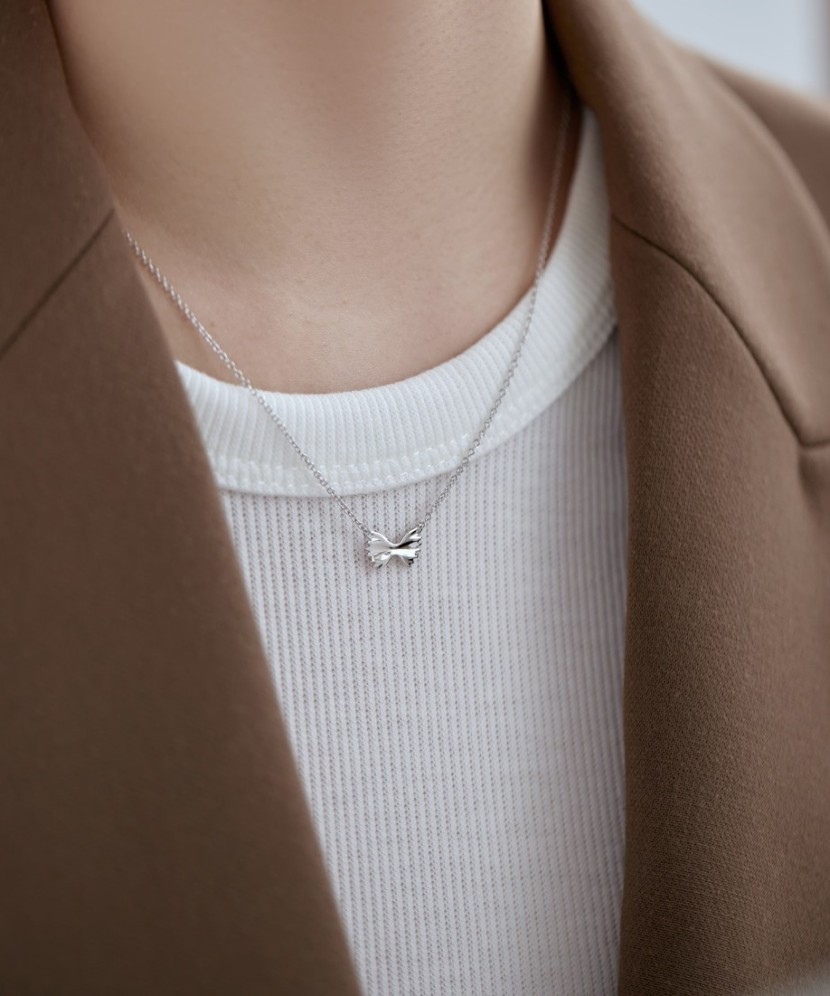 Sidabrinė Grandinėlė Su Pakabuku