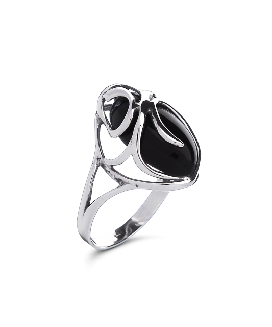 Серебряное кольцо с ониксом