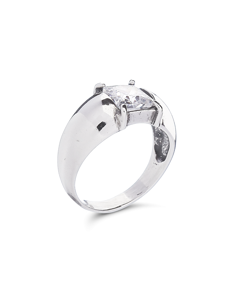Sterling silver ring with zirconium