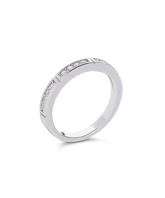 Sterling silver ring with zircons
