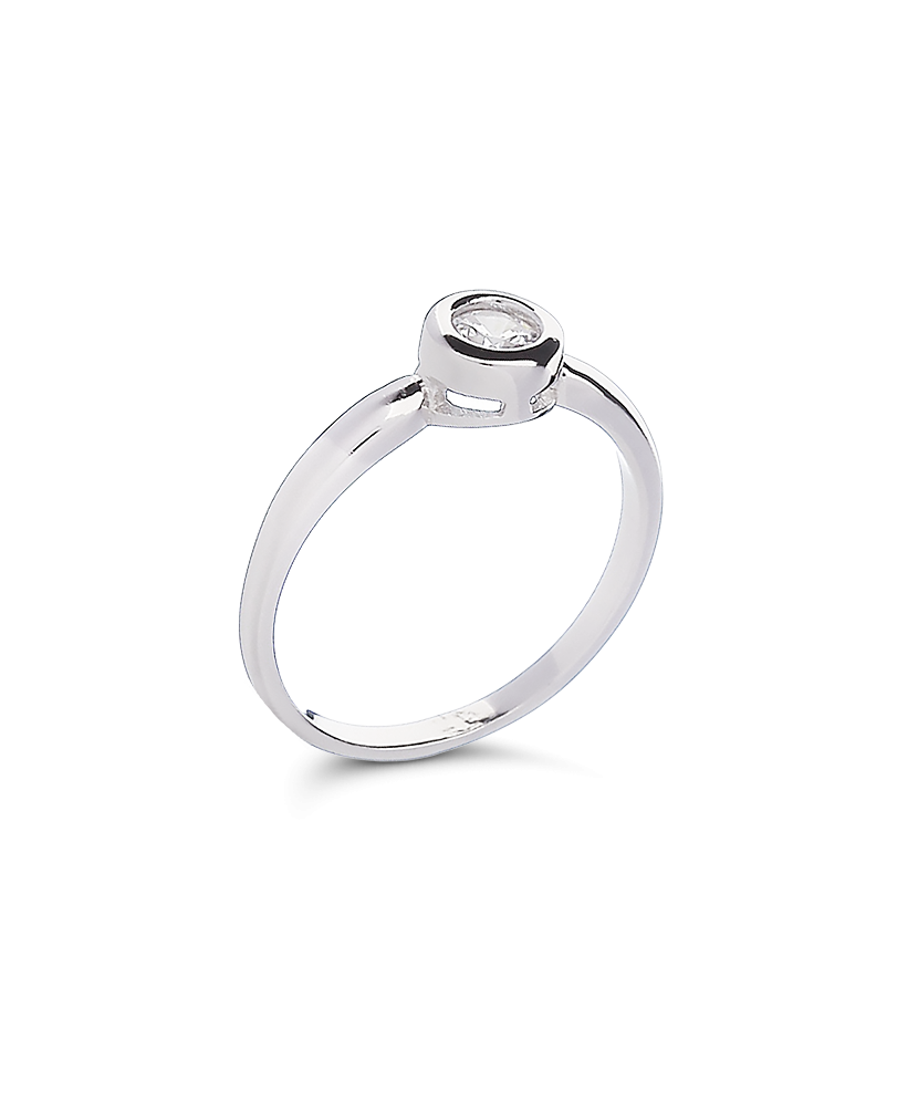 Sterling silver ring with zirconium