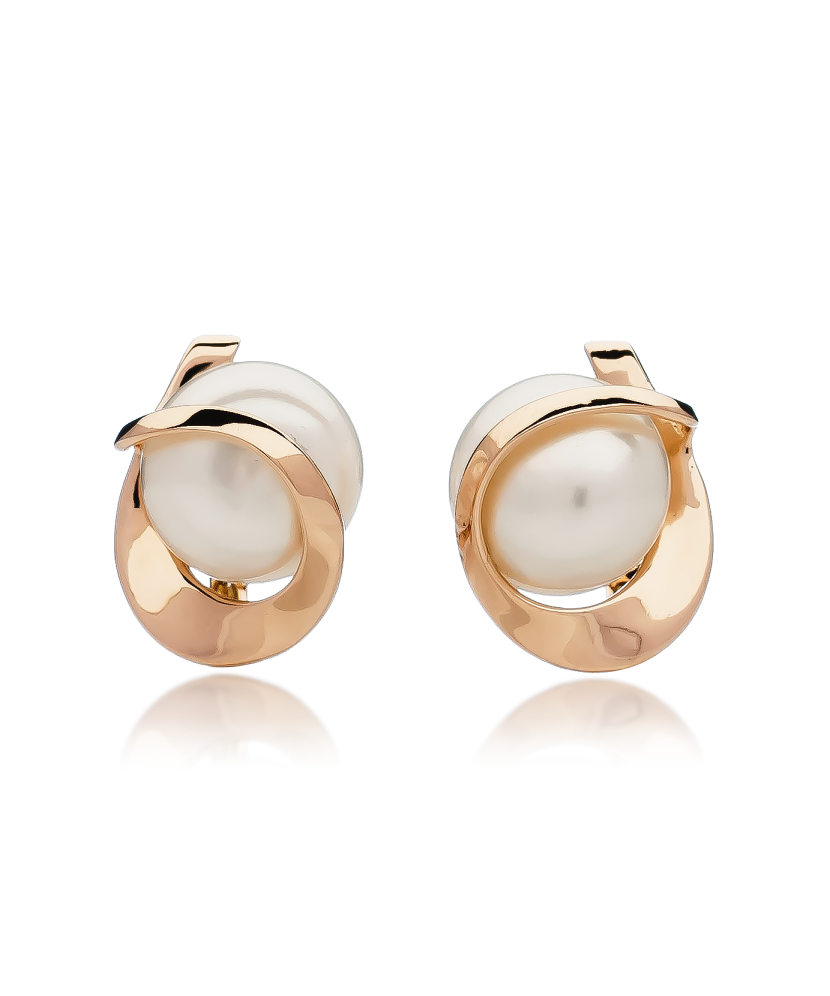 Gold earrings with pearl Gold earrings with pearl