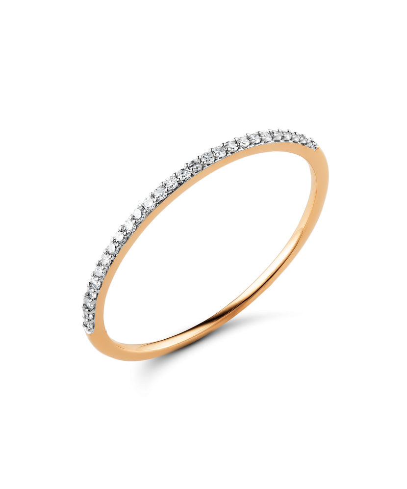 Gold ring with diamonds