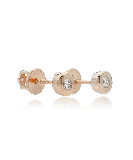 Gold earrings with diamond