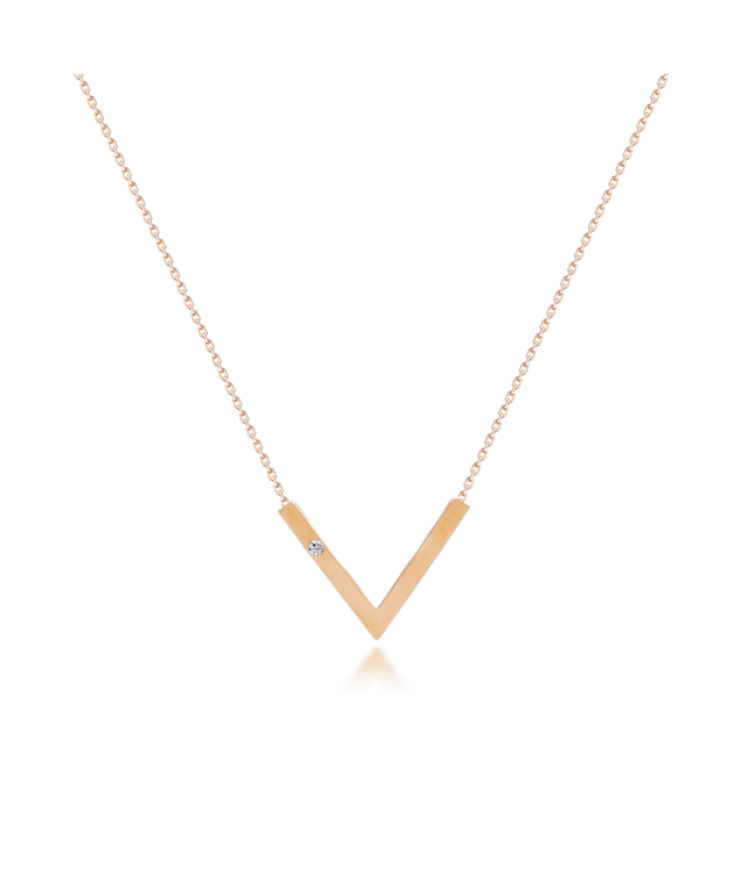 Gold chain with pendant