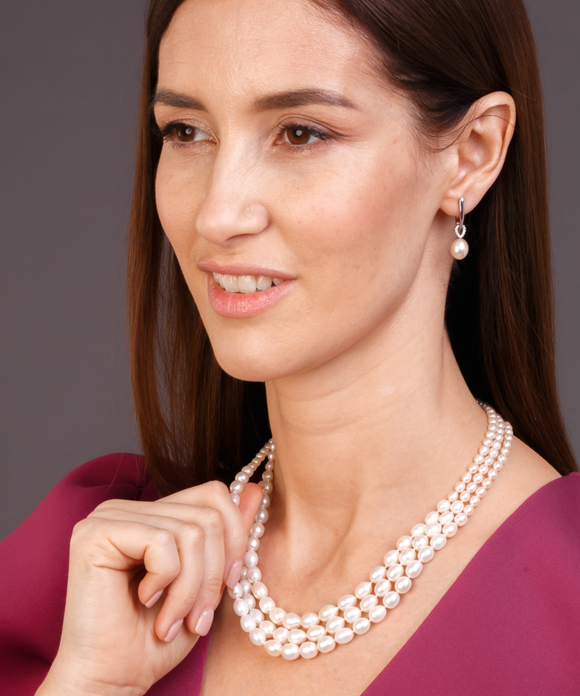 Серьги из серебра с натуральным жемчугом и цирконами Серьги из серебра с натуральным жемчугом и цирконами