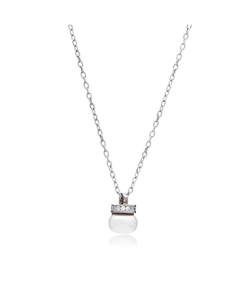 Sterling silver chain with pearl pendant and zircons Sterling silver chain with pearl pendant and zircons