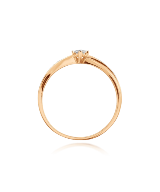 Gold ring with diamonds