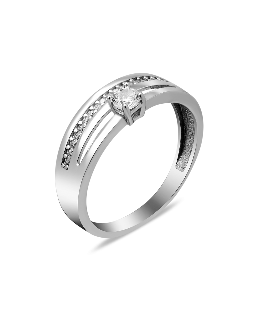 Серебряное кольцо с цирконами Серебряное кольцо с цирконами